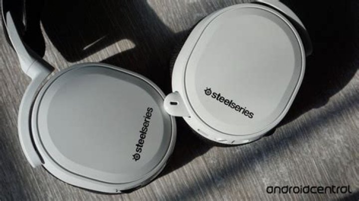 Steelseries Arctis 7p Hero Folded